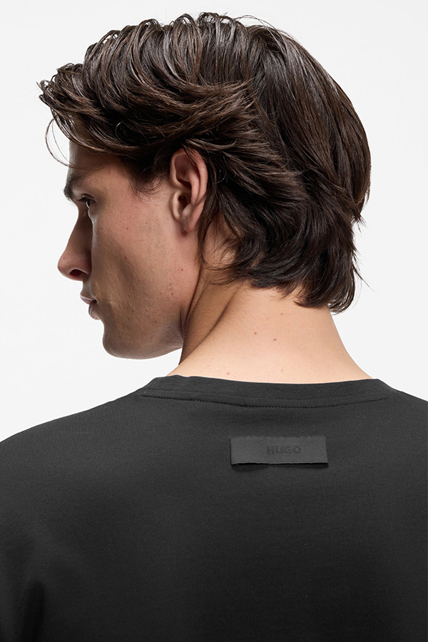 ΜΠΛΟΥΖΑ T-SHIRT HUGO - 001 ΜΑΥΡΟ